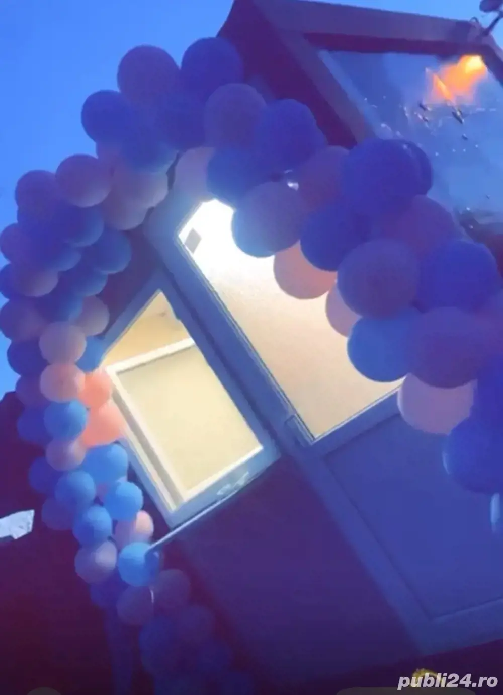 Container 2,4 m cu 2 m