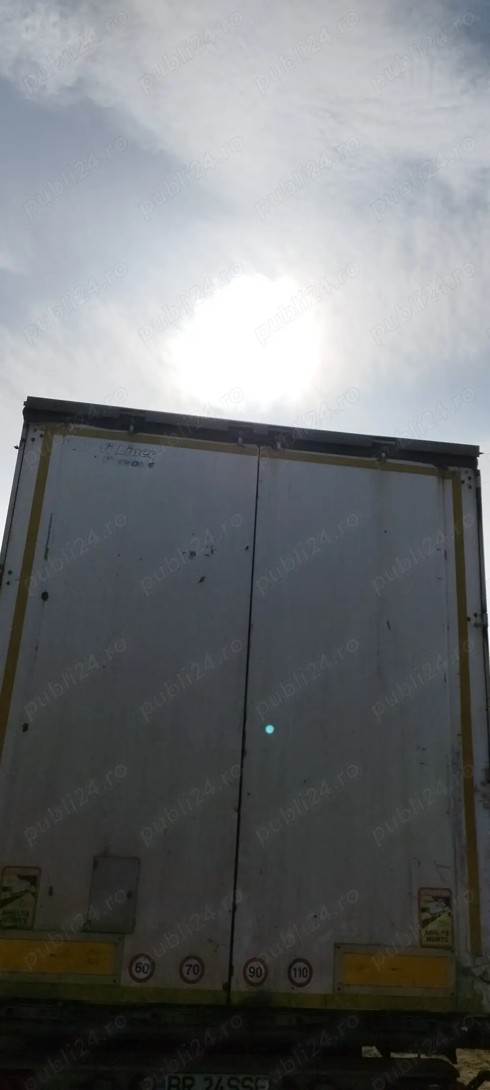 De vanzare ansamblu prelata