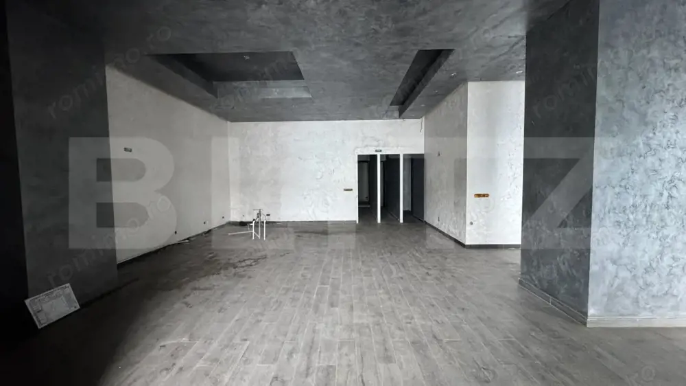 Spațiu birouri parter bloc, 148 mp, vitrină, terasă, Calea București