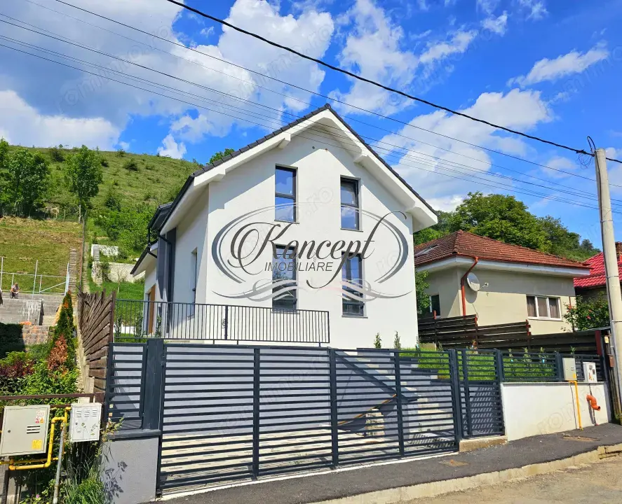 Casa cu terasa si curte mare, atmosfera rurala aproape de oras