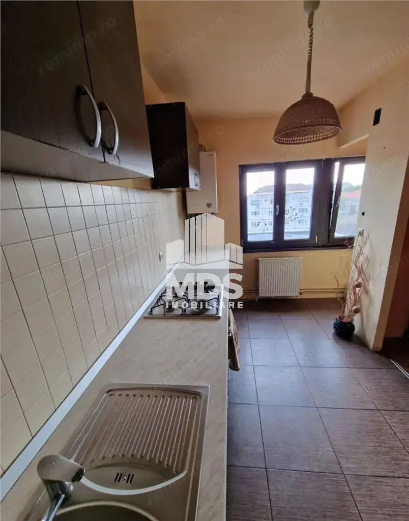 Decomandat, mobilat si utilat in Piata Dacia