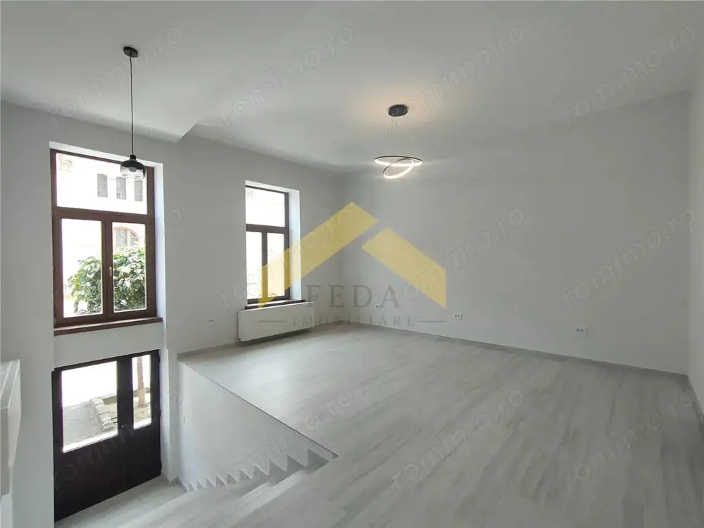 Spatiu comercial renovat de inchiriat Bulevardul Decebal