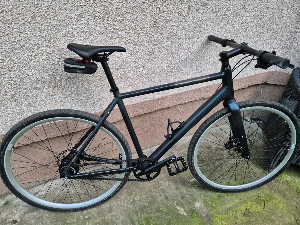 Bicicleta trekking Cube