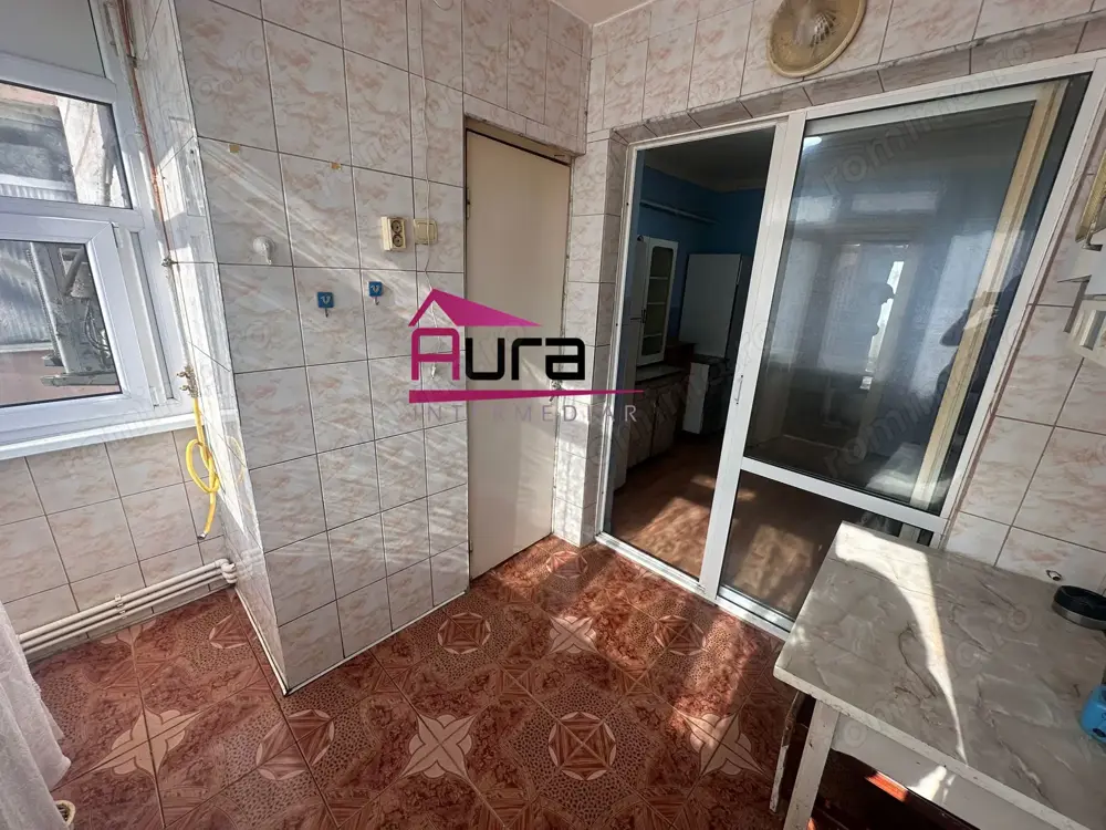 Apartament 4 camere zona Vest Apartament 4 camere zona Vest