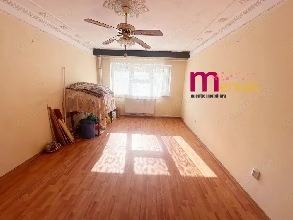 Apartament 3 camere,zona Vest,79 mp