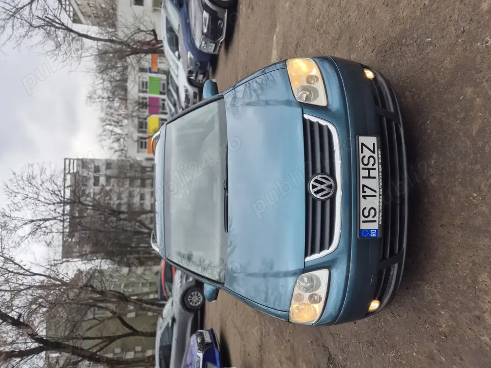 Vând Volkswagen Touran