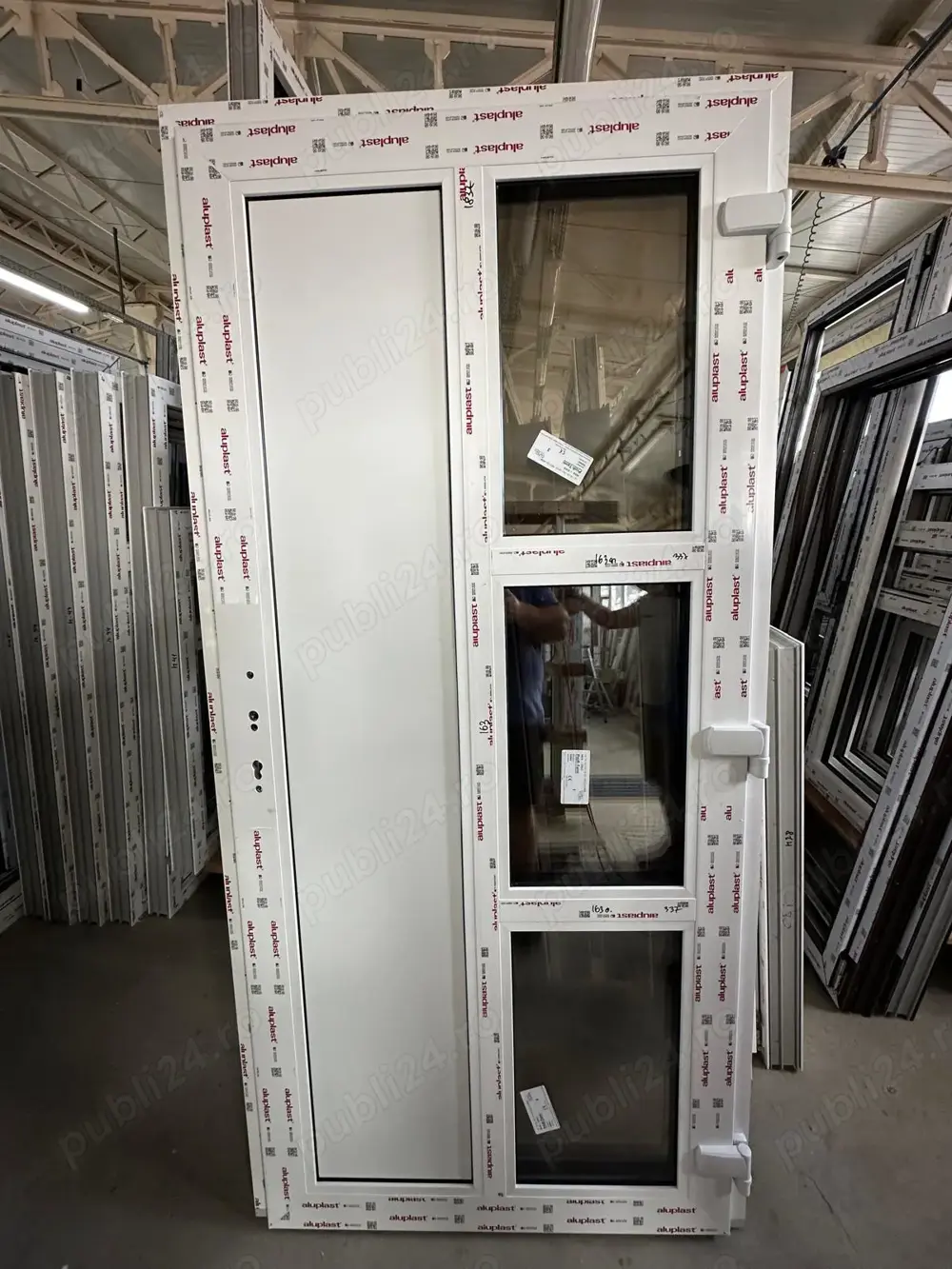 Usa PVC tripan, noua, nefolosita