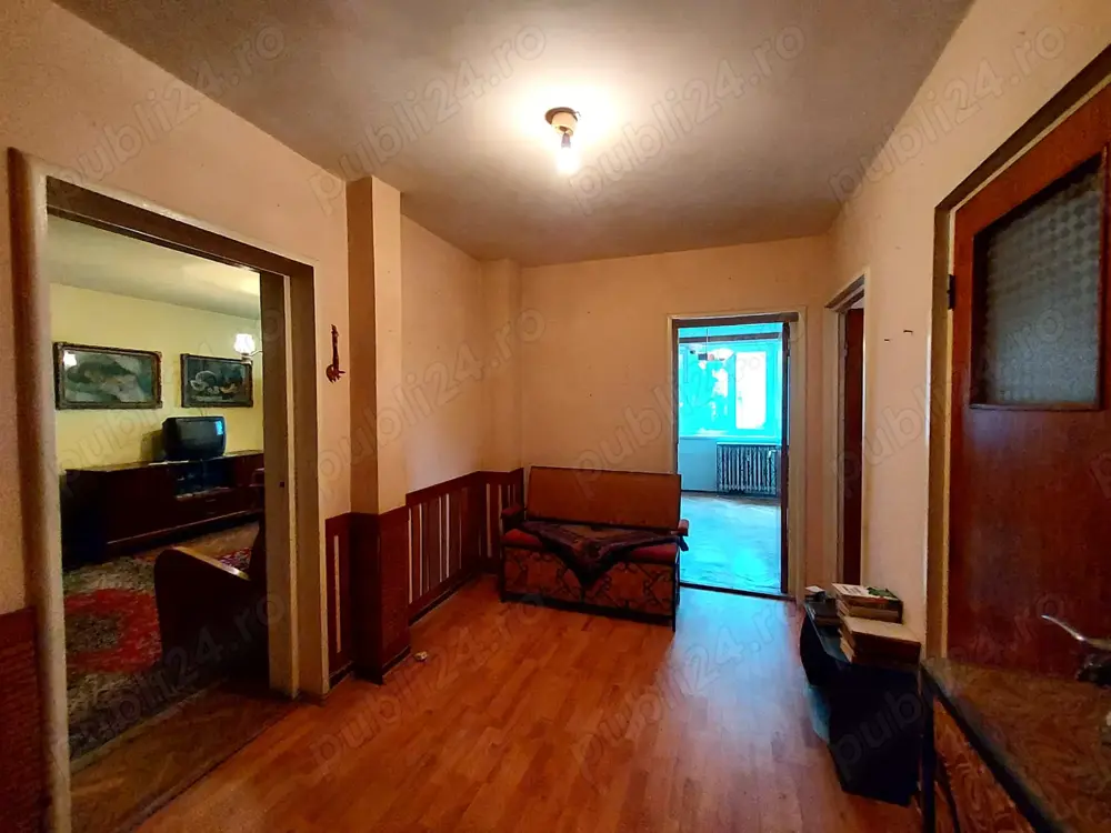 De vânzare apartament 3 camere, Deva  80 mp  str. Titu Maiorescu, parter