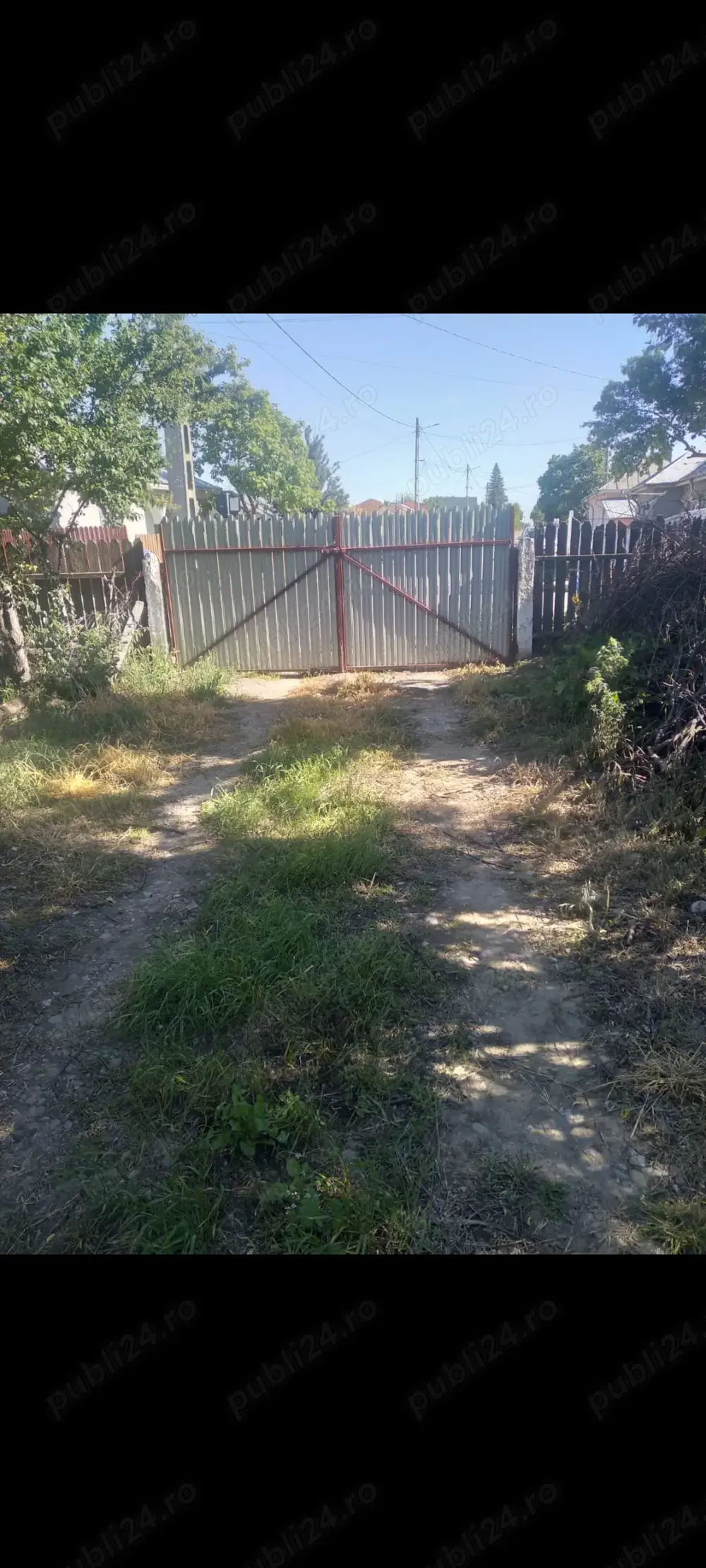 Vand casa la tara