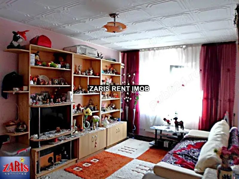 Vanzare apartament 3 camere decomandat in Ploiesti, zona 9 Mai Vanzare apartament 3 camere decomandat in Ploiesti, zona 9 Mai