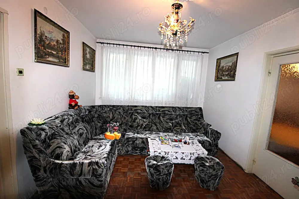 Apartament cu 3 camere in Mazepa1