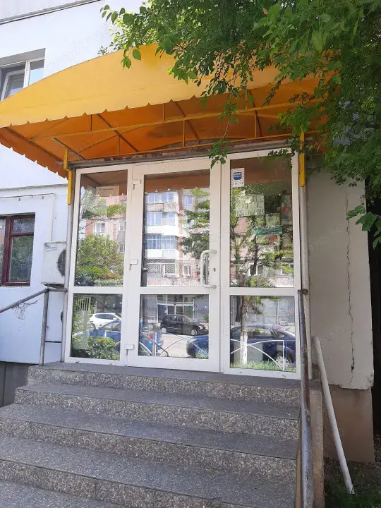 Vanzare Spatiu comercial