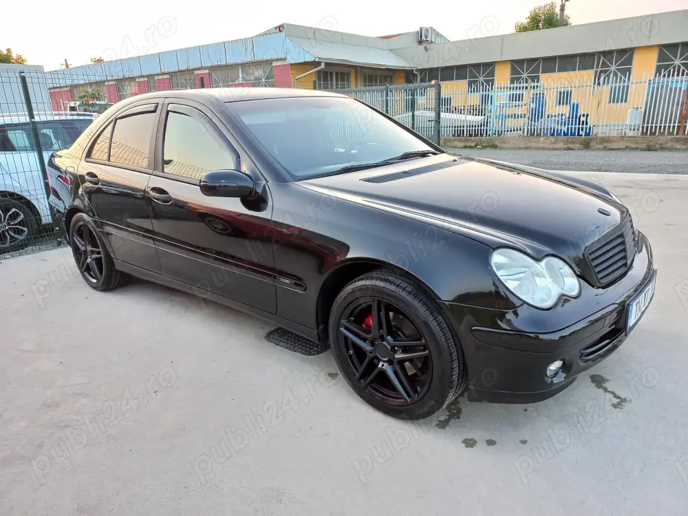 Vând Mercedes C class w203 1.8 kompressor impecabilă!
