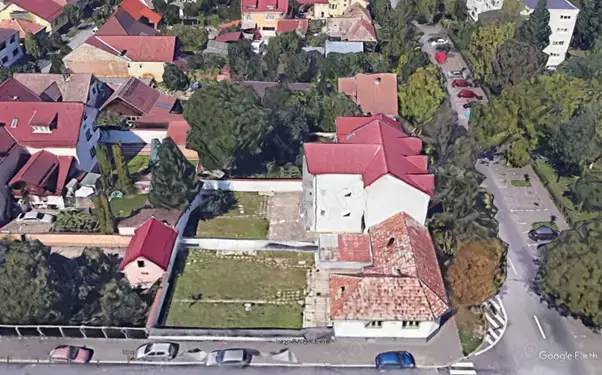 Doua Cladiri total 700mp linga Centrul Civic Brasov, Lot 1000mp pe colt