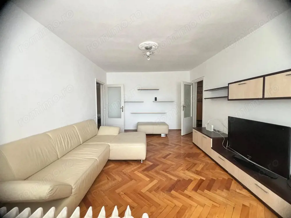 Apartament cu 3 camere in cl aradului la 500 euro