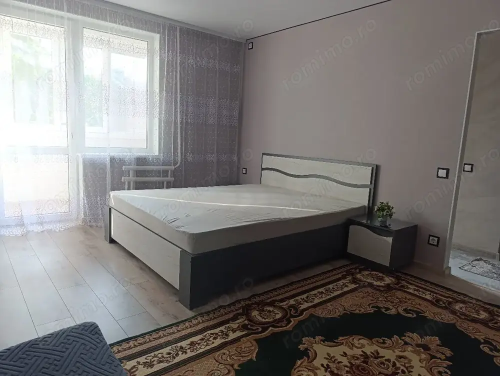 inchiriere garsoniera in zona Politehnica