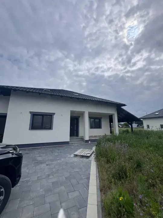 Casa individuala,  noua,  800mp teren , Horodnic de Sus Casa individuala,  noua,  800mp teren , Horodnic de Sus