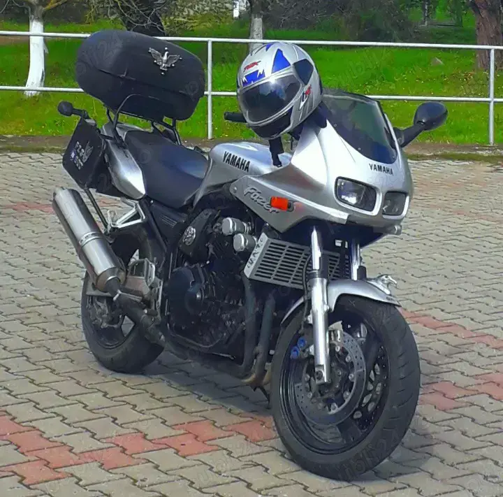 Vind sau SCHIMB. Yamaha FZS 600 ,Fazer