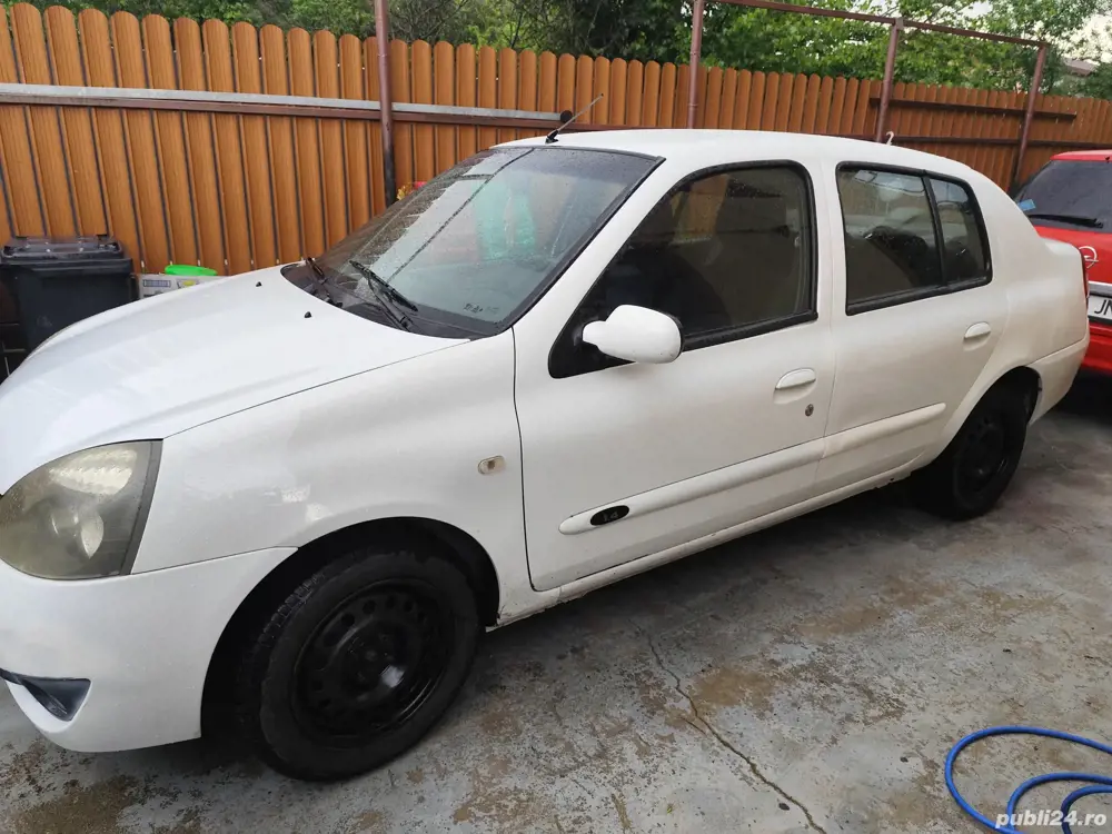 Renault clio 1.4 benzină  Renault clio 1.4 benzină