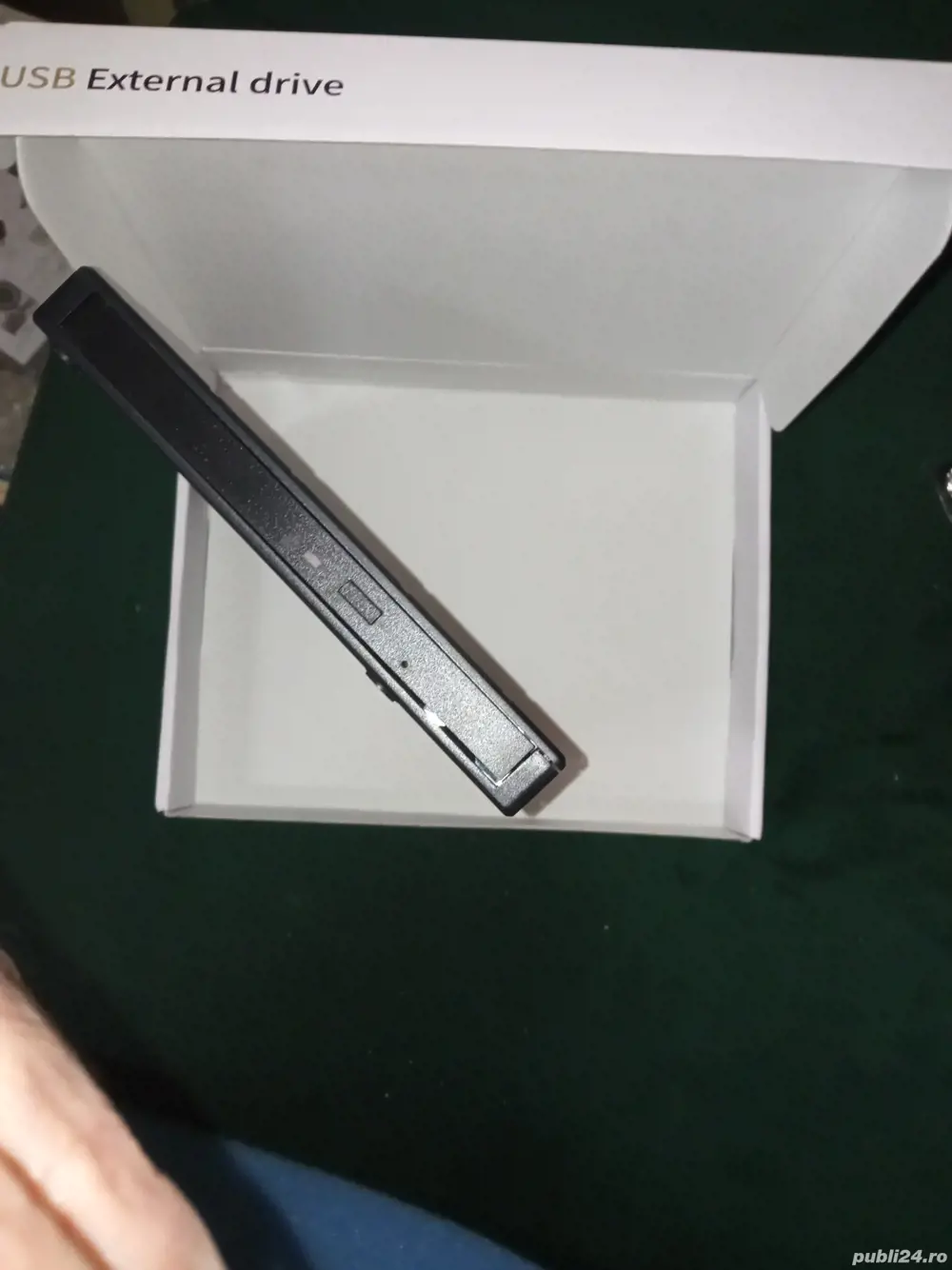 Vând DVD portabil unit.externă, pt leptop,calculator. 150lei.Neg.