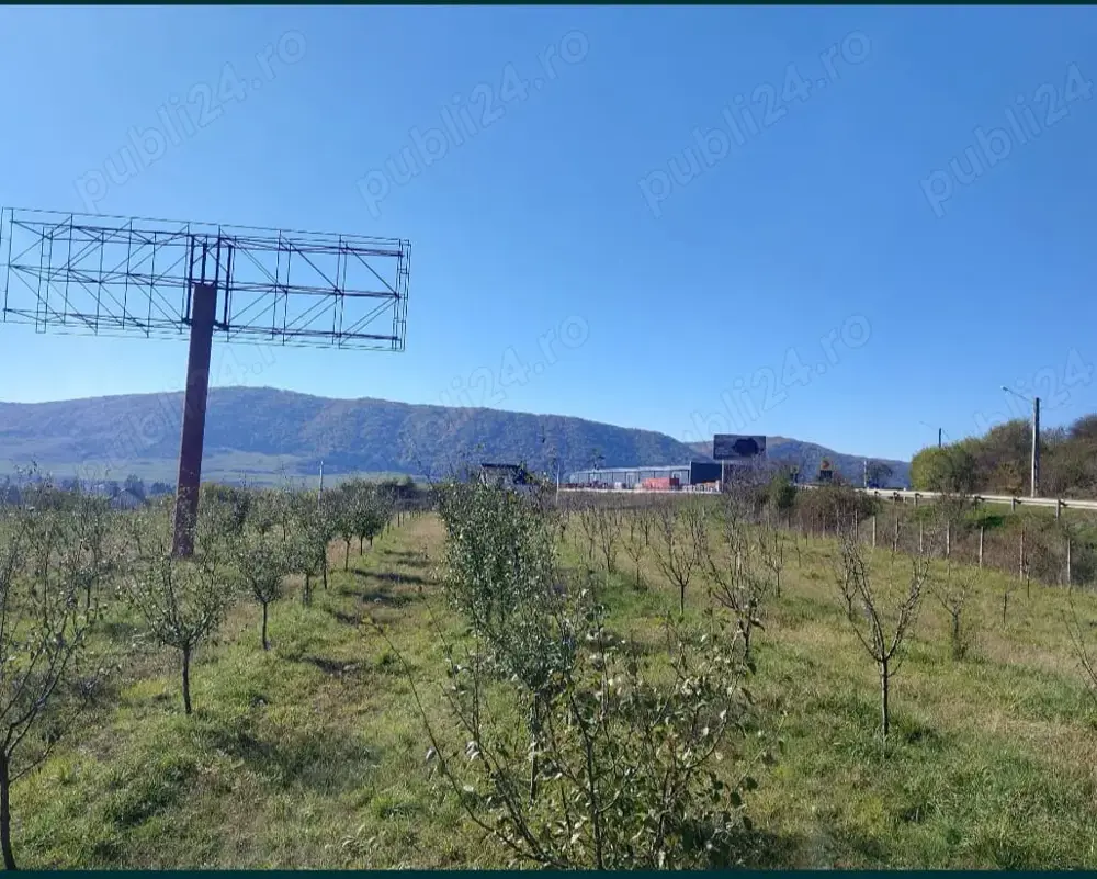 Vând 1,5 ha teren intravilan zona industriala înainte de Crainimat