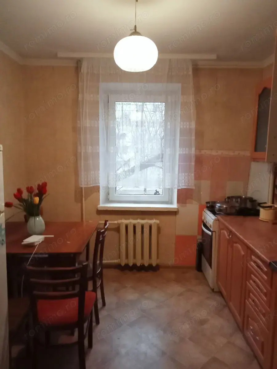 Garsoniera in zona Titan