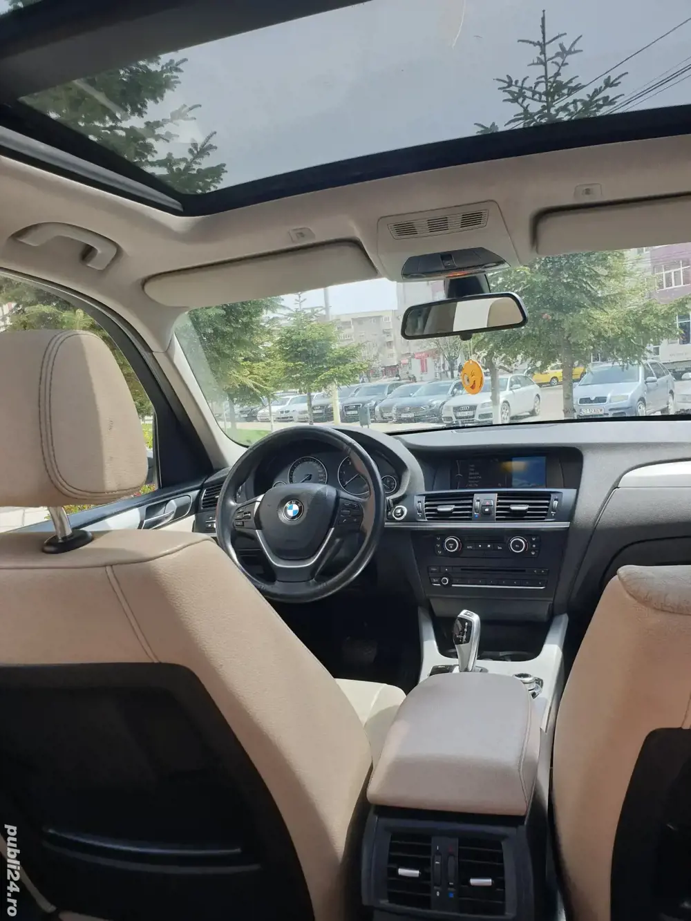 vand Bmw X3 , 2.0 d , 8 vit automat , panorama , navi mare , comenzi , 216 cp , etc  vand Bmw X3 , 2.0 d , 8 vit automat , panorama , navi mare , comenzi , 216 cp , etc