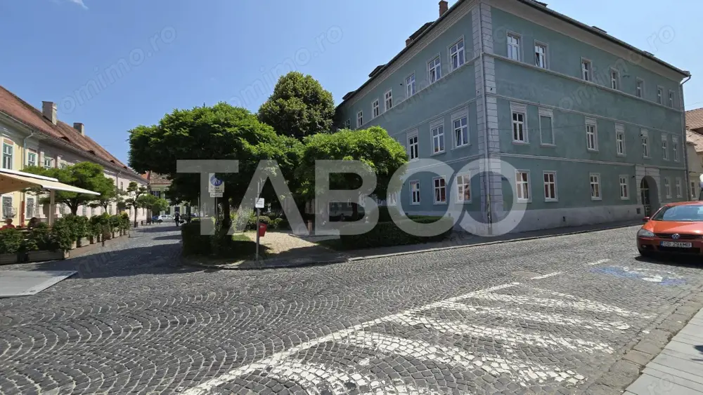 Apartament de vanzare 2 camere pretabil regim hotelier Centrul Istoric