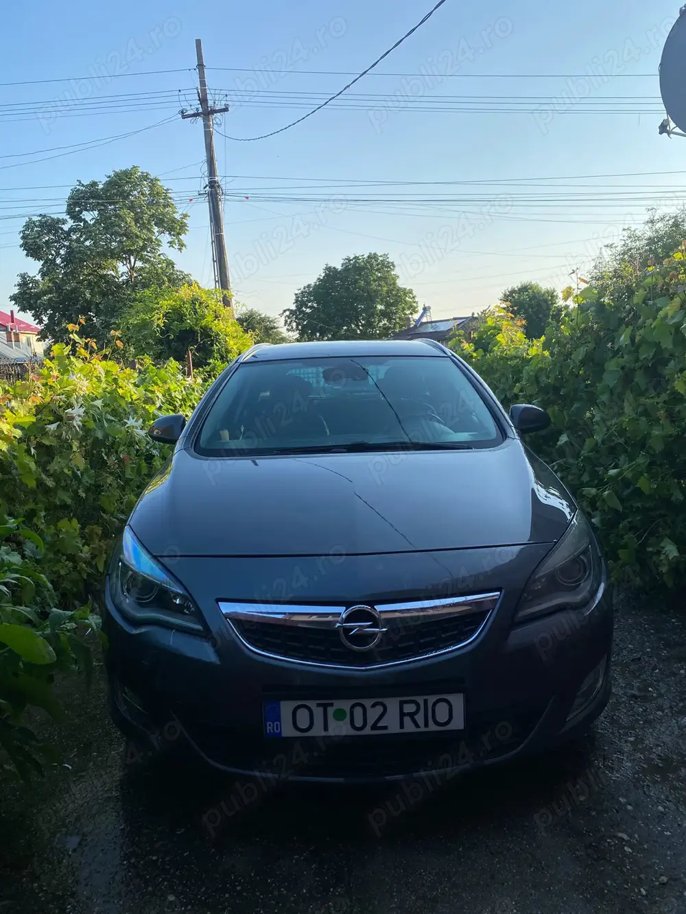 Vand opel astra j sports tourer an 2011 motor 1.7 ecotec Vand opel astra j sports tourer an 2011 motor 1.7 ecotec