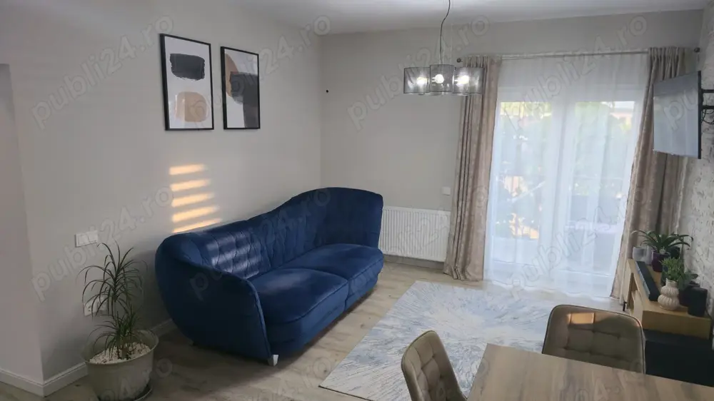 Vând apartament penthouse 