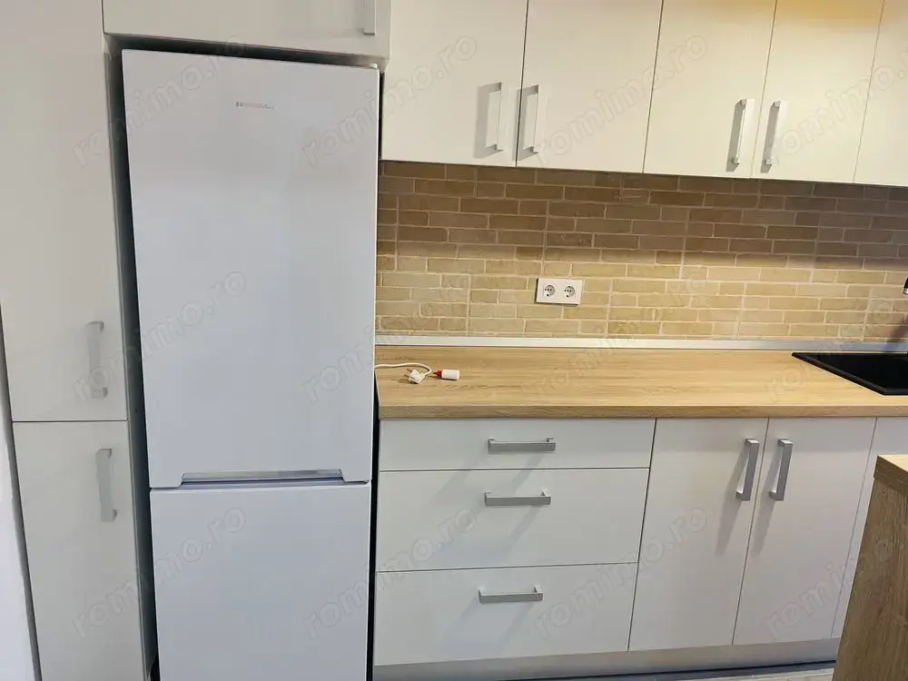 Garsoniera decomandata confort 1 zona Decebal Garsoniera decomandata confort 1 zona Decebal