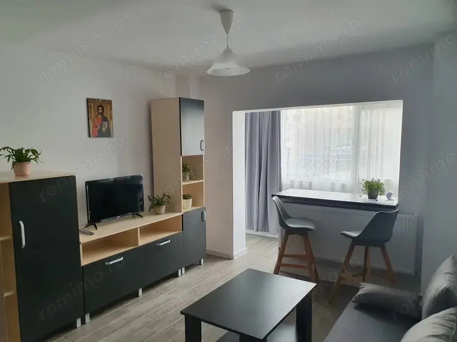 apartament cu 2 camere de inchiriat Unirii