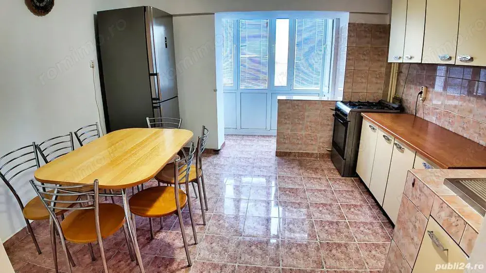Vanzare Apartament 4 Camere Piata Unirii - Sfanta Vineri bloc 1992