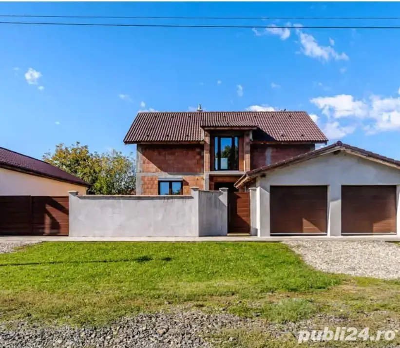 Proprietar vând casa noua în loc. Sofronea P+ M