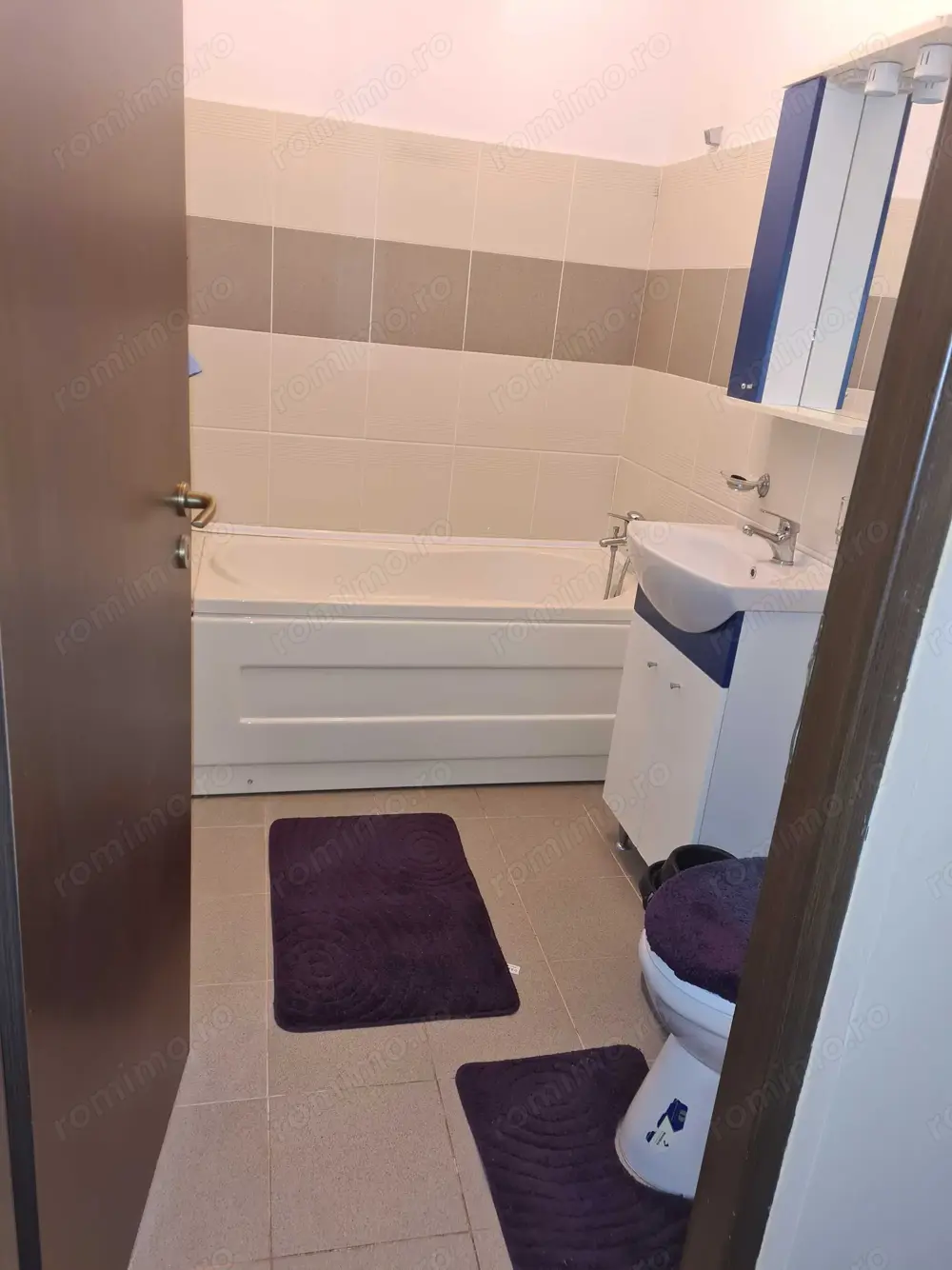 Inchiriez apartament cu doua camere in zona Lujerului