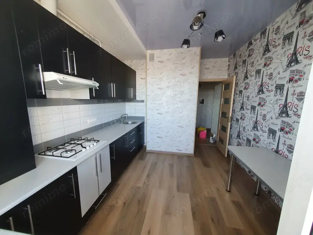 Oferim spre inchiriere apartament cu doua camere in zona Unirii