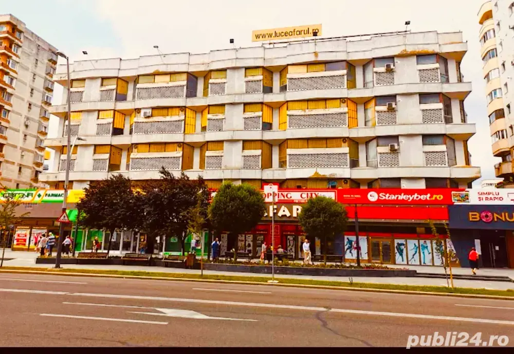 Ocazie Unica-Vanzarea Centrului Comercial Luceafarul din Orasul Bacau