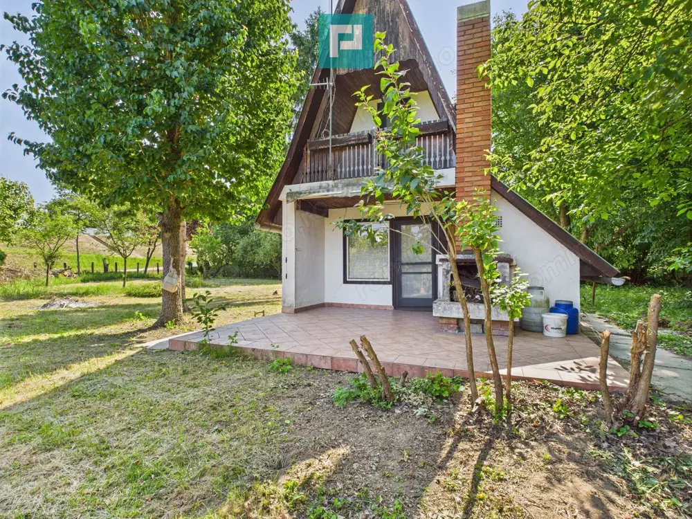 Căsuță de vacanță – cu POTENȚIAL DE INVESTIȚIE Căsuță de vacanță – cu POTENȚIAL DE INVESTIȚIE