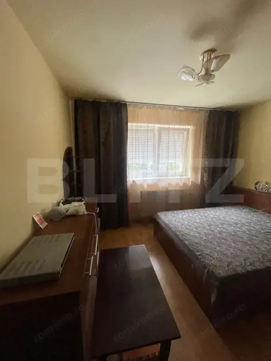 Apartament de vanzare, cu 3 camere, 51 mp, zona Campia Turzii