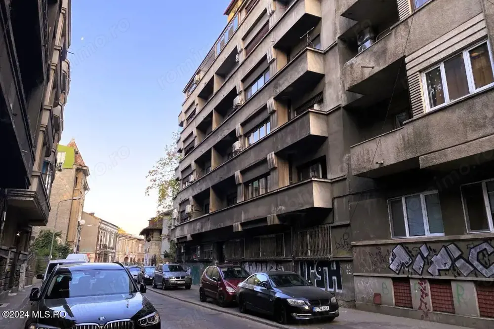 Ultracentral - Pta Rosetti, 3 camere, 93 mpu, etaj 1, cladire istorica