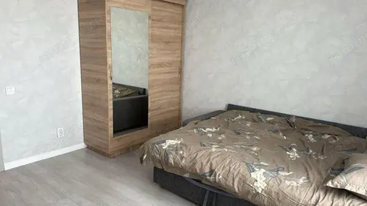 De inchiriat apartament cu o camera zona Spitalul Judetean 