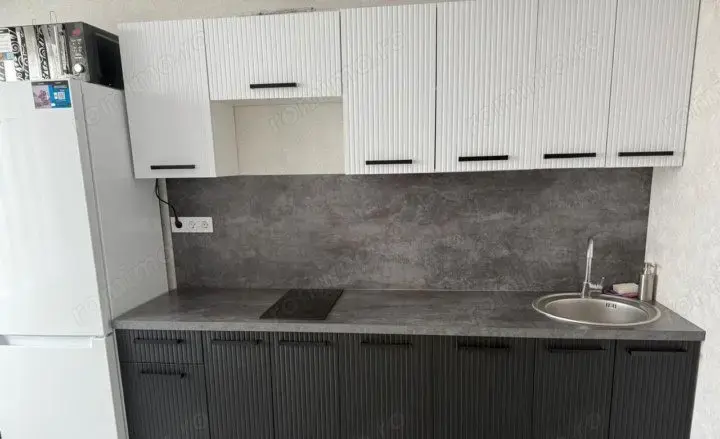 Spitalul Judetean de inchiriat un apartament cu o camera