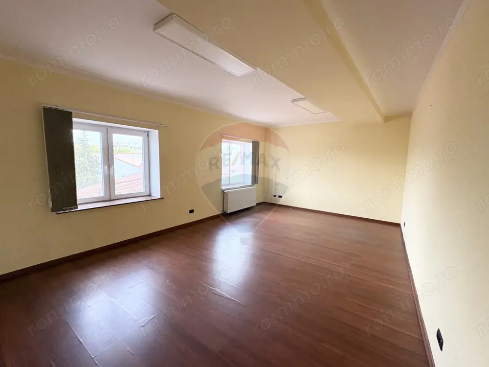 Spațiu de birouri de 125mp de închiriat în zona Intim