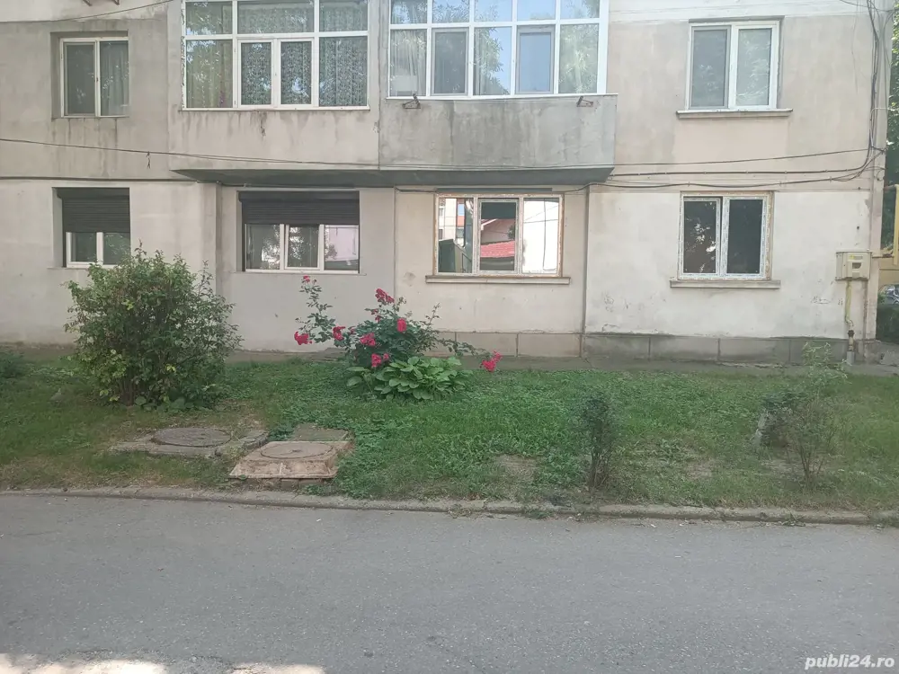 Vând apartament strada Părului Nr 1 