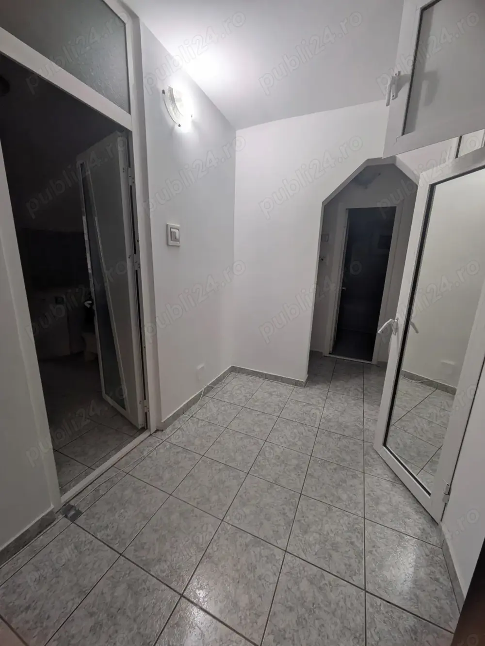 Inchiriez apartament  2 camere 