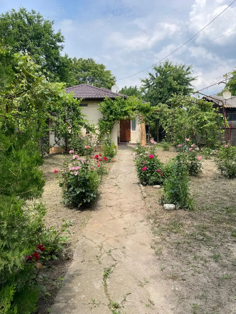 Casă la Titu - Gata de Mutare, la Doar 50 min de București! Teren 1150mp