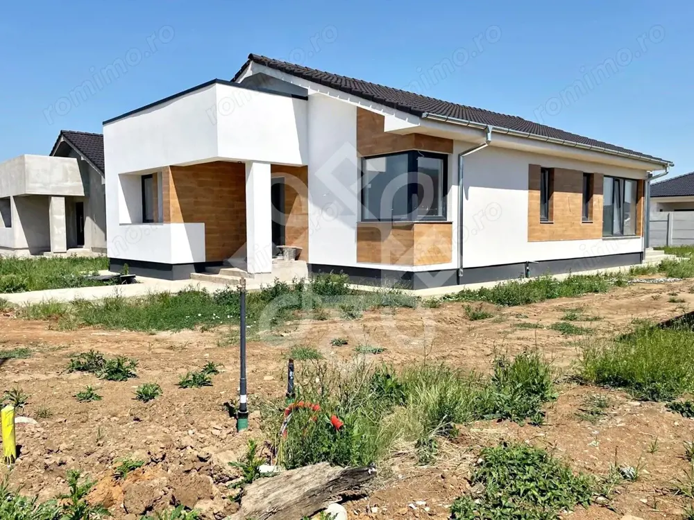 Casa noua de vanzare cu teren 500 mp in Santandrei