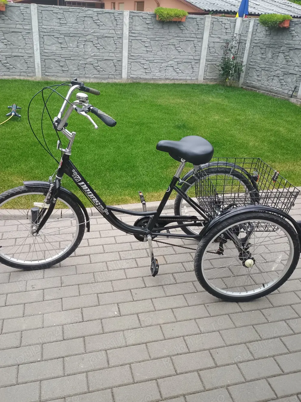 Tricicletă pentru adulți