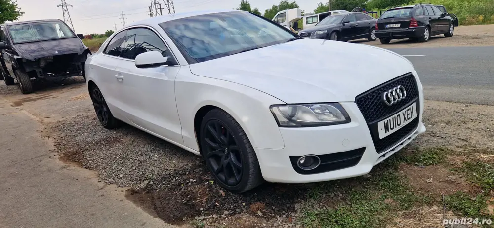 Dezmembrez Audi A5 2.0 tdi an 2010 tip motor CAHA tip cutie LLQ  6 trepte