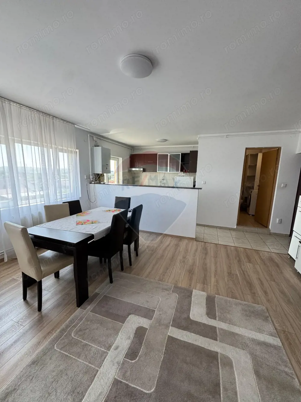 Apartament cu mansardă, 75 mp utili, 3 camere – Strada Muncel